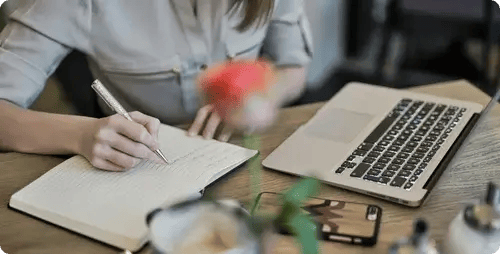 Content Manager taking notes